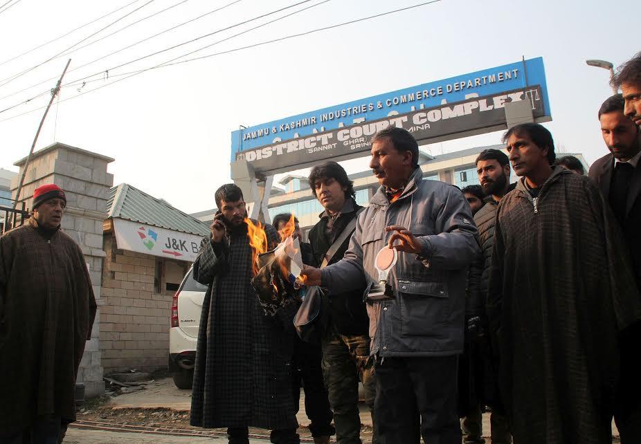 Wamiq Farooq’s father set ablaze his son’s case file